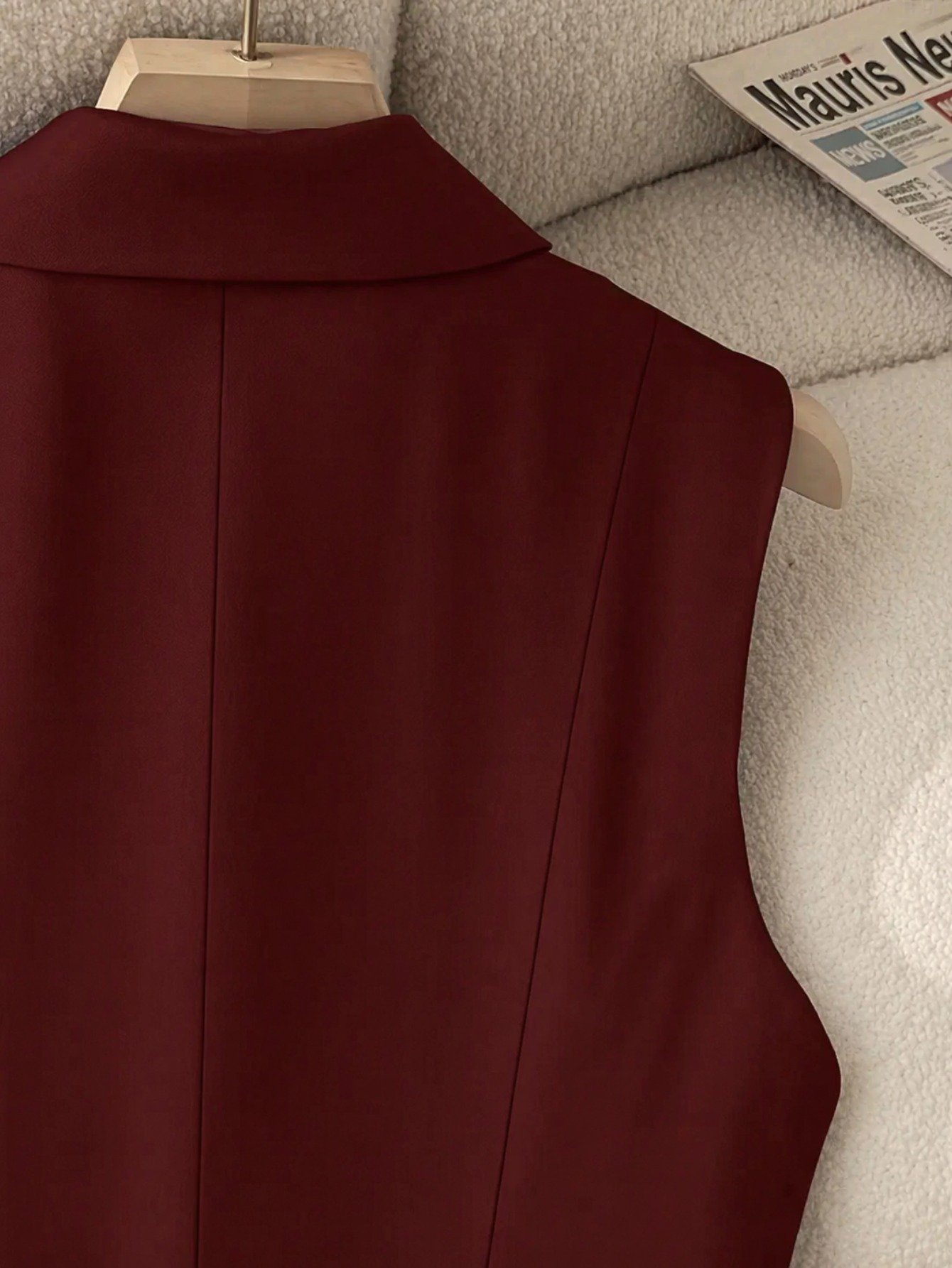 New Fashionable And Elegant Suit Vest Casual Versatile Office Vest Waistcoat For Spring Summer And Autumn Fall - Burgundy - Image 2